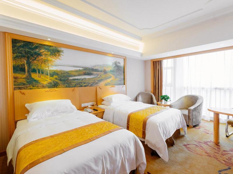 ניאו בה ליאן Vienna International Hotel Shanghai Pudong New District Dishui Lake Univeristy City מראה חיצוני תמונה
