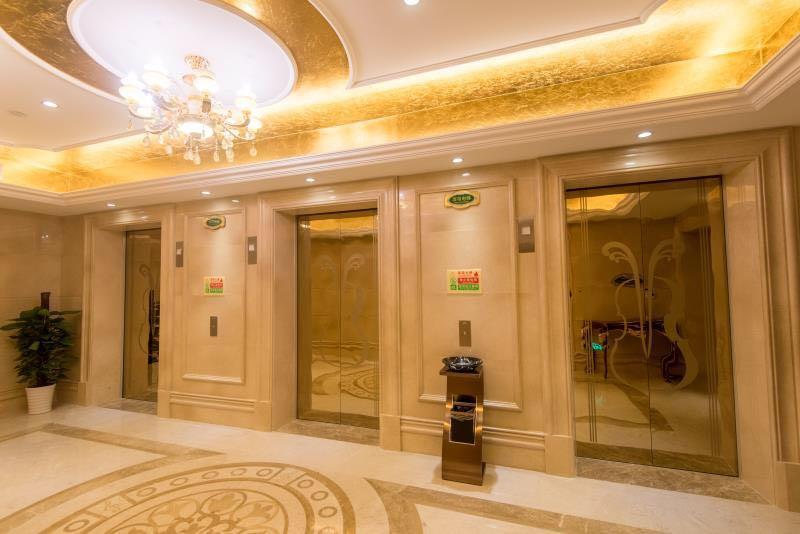 ניאו בה ליאן Vienna International Hotel Shanghai Pudong New District Dishui Lake Univeristy City מראה חיצוני תמונה