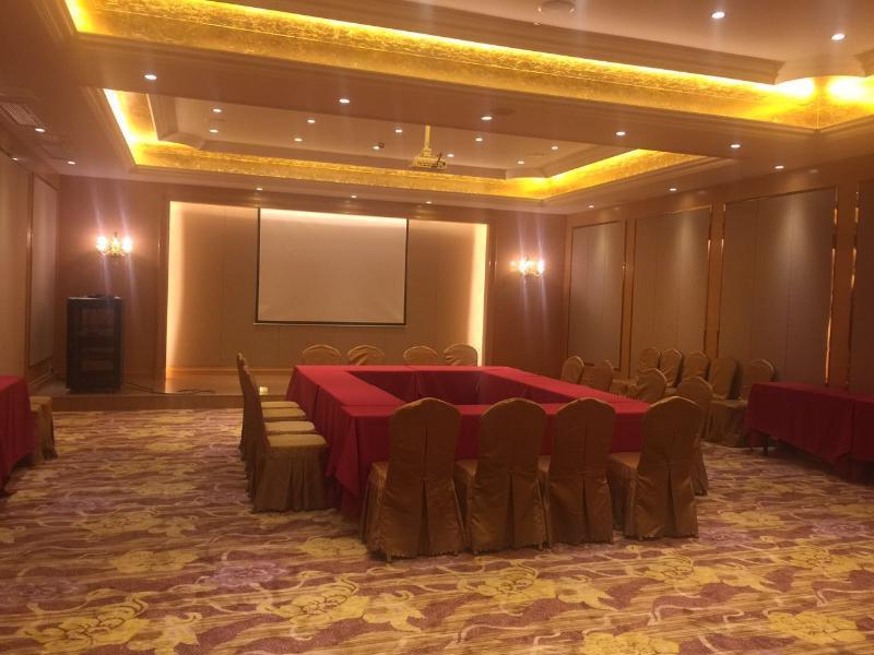 ניאו בה ליאן Vienna International Hotel Shanghai Pudong New District Dishui Lake Univeristy City מראה חיצוני תמונה