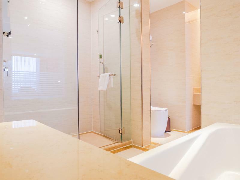ניאו בה ליאן Vienna International Hotel Shanghai Pudong New District Dishui Lake Univeristy City מראה חיצוני תמונה